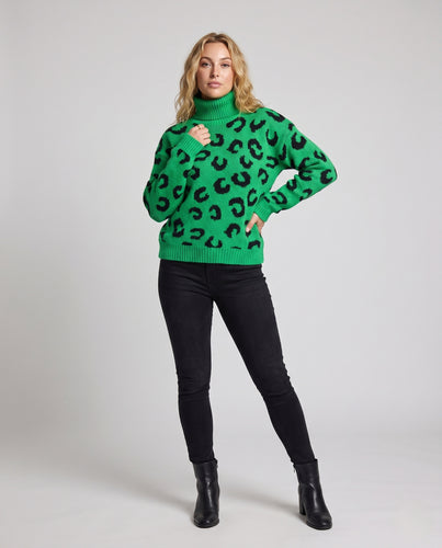 Damen Strickpullover mit hohem Kragen und trendigem Leo-Muster EB