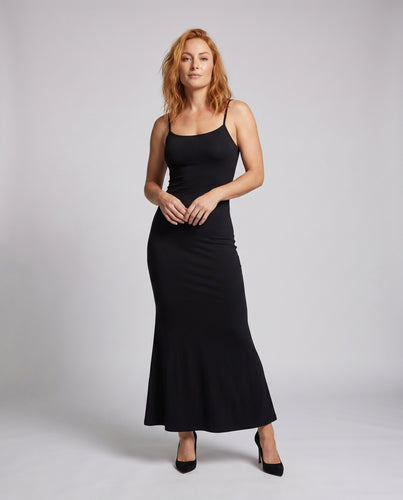 Damen Sommermaxikleid mit schmalen Spaghettiträgern und elegantem Rückenausschnitt EB