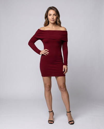 Damen Off-Shoulder Strickkleid mit figurformenden Details EB