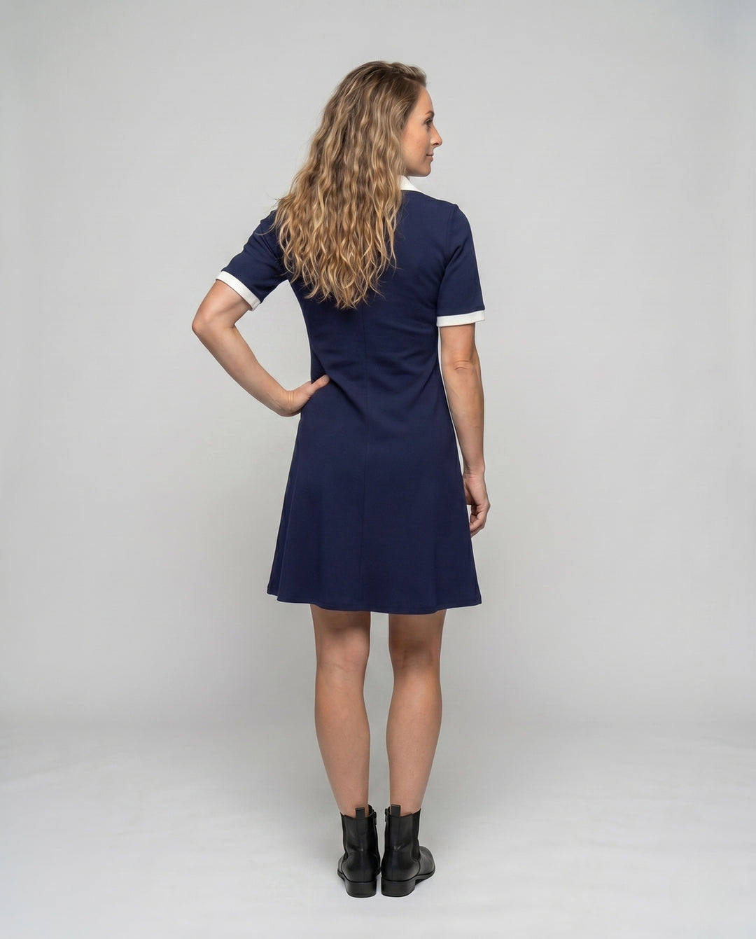 Product 15642588905802 - back_view
