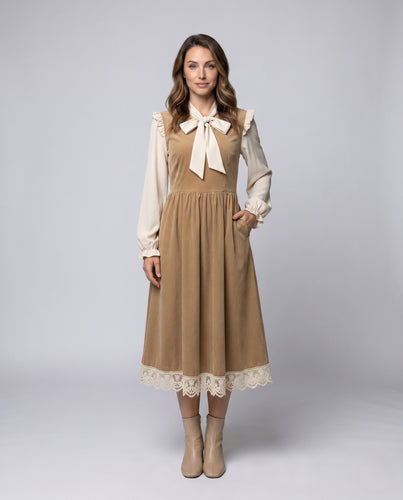 Damen romantisches Maxikleid mit eleganten Rüschendetails EB