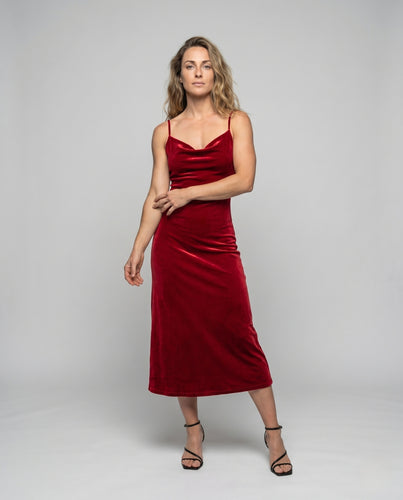 Damen Samt Maxikleid mit verstellbaren Spaghettiträgern und elegantem V-Ausschnitt EB