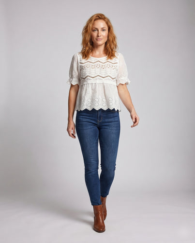 Damen elegante Häkelbluse mit floralen Verzierungen EB