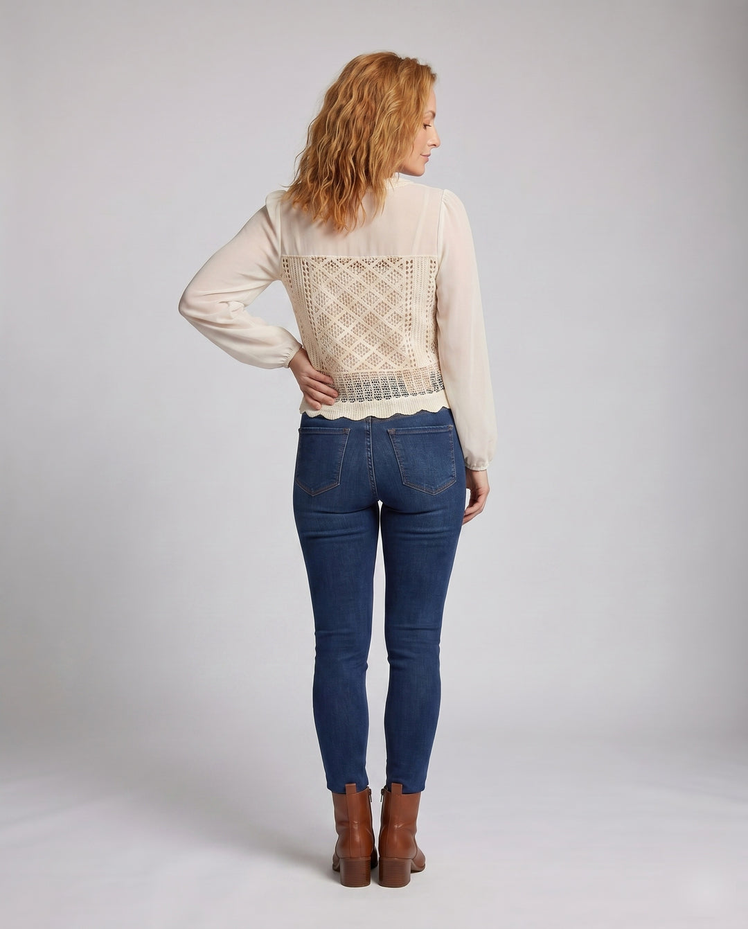 Damen elegante Häkelbluse mit transparenten Puffärmeln und fransigem Abschluss EB