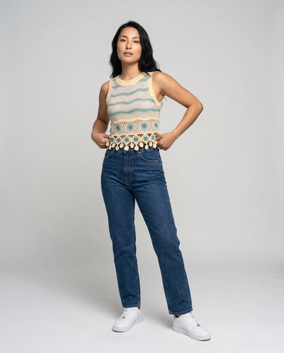 Damen gehäkeltes Crop-Top mit buntem Fransenabschluss EB