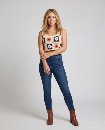 Damen gehäkeltes Crop-Top mit bunten Blumenmustern EB