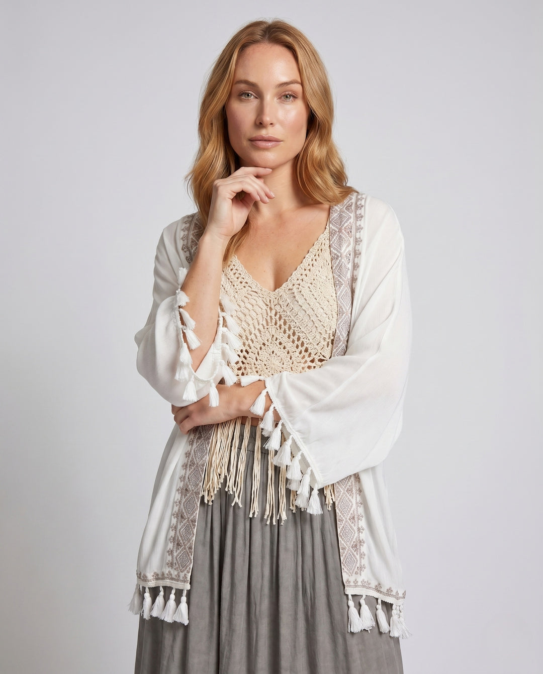 Damen gehäkeltes Crop-Top mit Fransen und romantischem Design EB