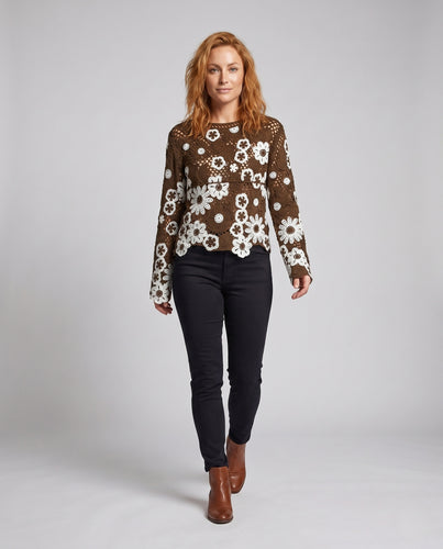 Damen gehäkeltes Oberteil mit floralem Design EB