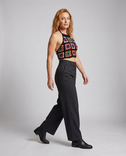 Damen gehäkeltes Sommer-Crop-Top mit bunten Mustern EB