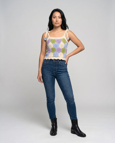 Damen gehäkeltes Top mit Herzmuster und verstellbaren Trägern EB