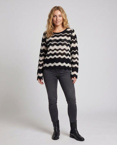 Damen Grobstrickpullover mit kontrastierenden Mustern EB