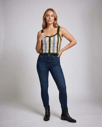 Damen Häkel-Crop-Top mit bunten Streifen und Spaghettiträgern EB