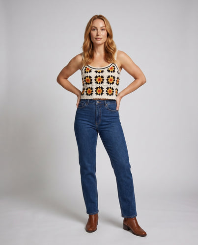 Damen Häkel-Crop-Top mit einzigartigen floralen Mustern EB