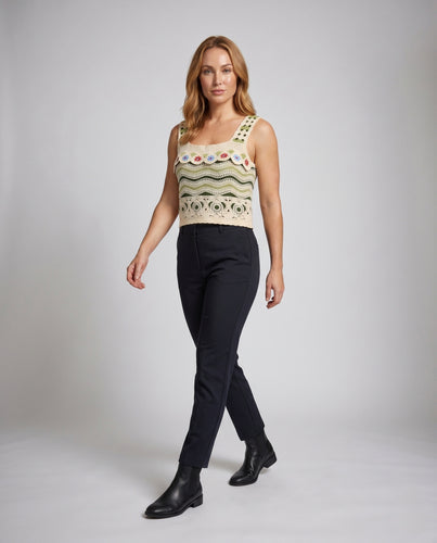 Damen Häkel-Crop-Top mit floralem Muster und femininen Akzenten EB
