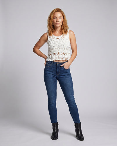 Damen Häkel-Crop-Top mit fransigem Saum EB