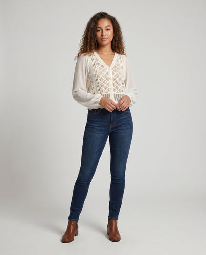 Damen Häkelbluse mit romantischen Details EB