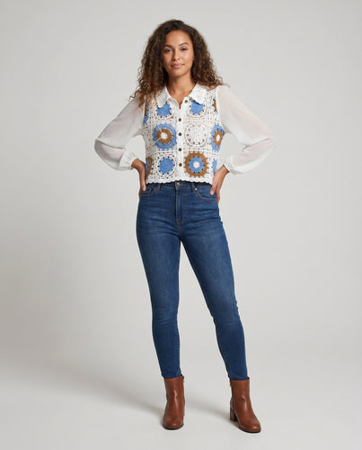 Damen Häkelbluse mit transparenten Ärmeln und Knopfdetails EB