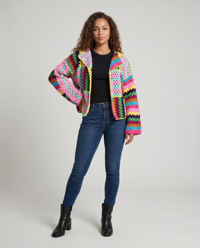 Damen Häkeljacke im bunten Retro-Design EB