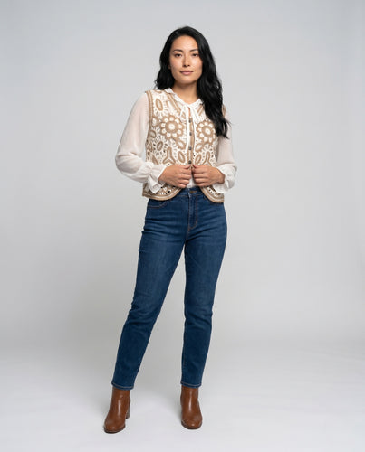 Damen Häkeljacke mit floralen Motiven und kontrastierenden Details EB