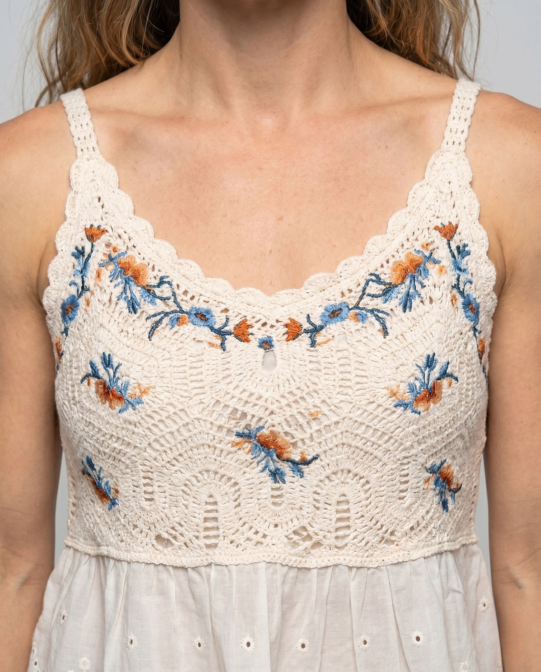Product 15645952049482 - close_up_detail