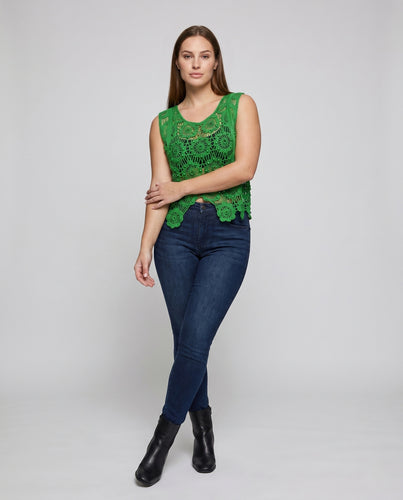 Damen Häkeloberteil mit floralen Details und transparenter Struktur EB