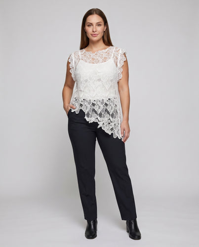 Damen Häkeloberteil mit floralen Mustern und asymmetrischem Saum EB