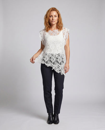 Damen Häkeloberteil mit floralen Stickereien und Knopfleiste EB