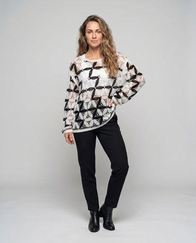 Damen Häkelpullover mit dekorativen Mustern EB