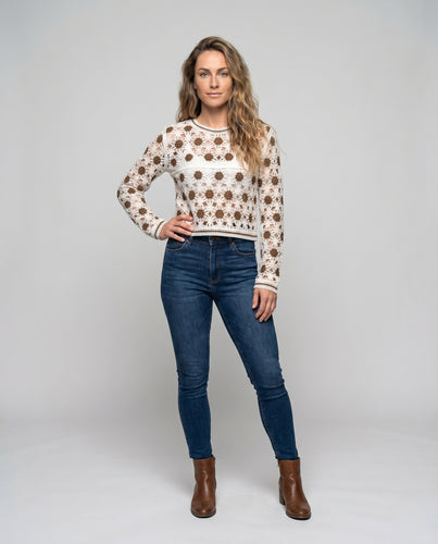 Damen Häkelpullover mit floralem Design und weiten Ärmeln EB