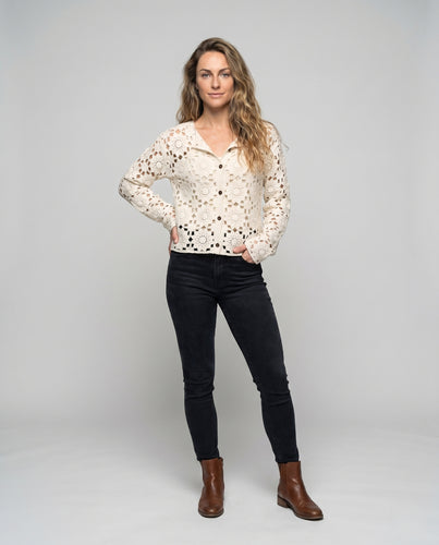 Damen Häkelpullover mit floralen Mustern EB