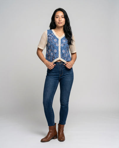 Damen handbesticktes Sommeroberteil EB
