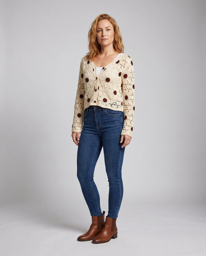 Damen kurzärmlige Häkeljacke mit bunten Punkten EB
