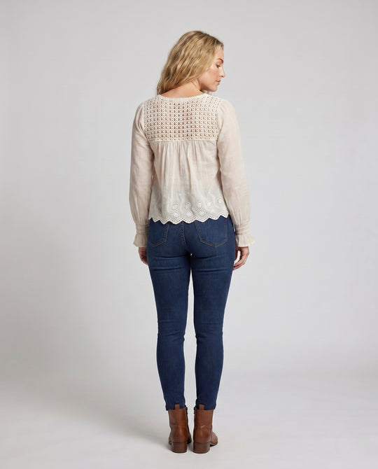Product 15645961453898 - back_view