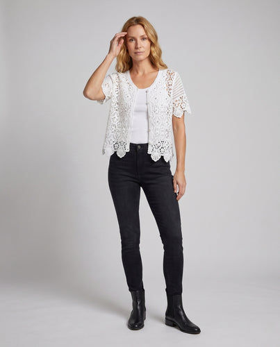 Damen luftiges gehäkeltes Oberteil mit floralem Design und Knopfleiste EB