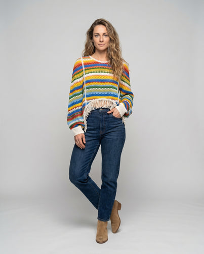 Damen luftiges Häkelpullover mit fransigen Details EB