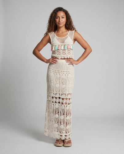 Damen Maxikleid mit bunten Quasten und gehäkeltem Design EB