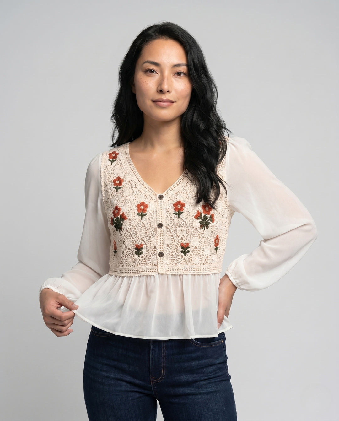Damen romantische Häkelbluse mit floralen Verzierungen und Knopfleiste EB