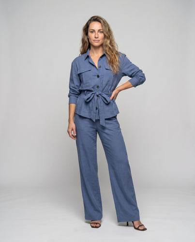 Damen Stylish und modisch geschnittenes Hosenanzug-Set EB
