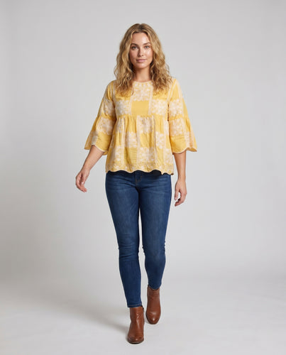 Damen Bluse mit floralen Spitzenakzenten und weit ausgestellten Ärmeln EB