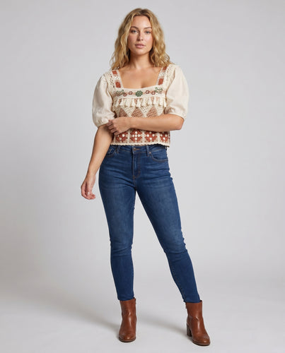 Damen elegante Häkelbluse mit floralen Applikationen und Spitzenärmeln EB