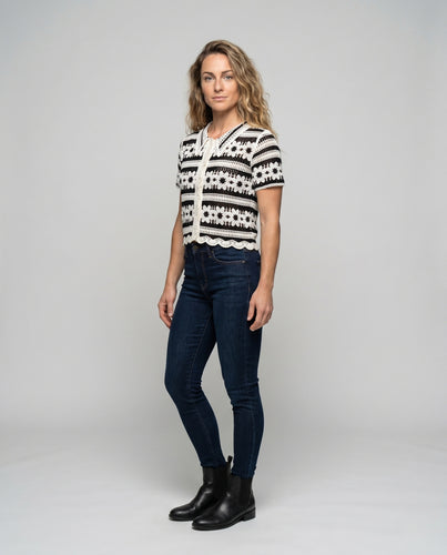 Damen gehäkeltes Blusenshirt mit botanisierenden Mustern EB