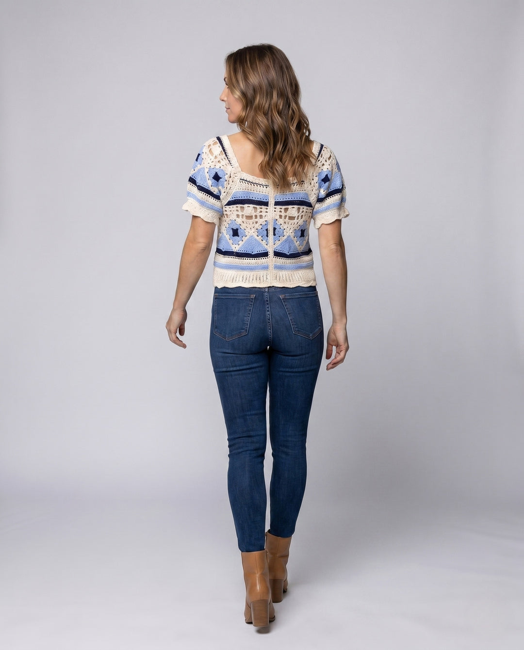 Product 15646870929738 - back_view