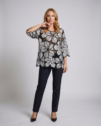 Damen Häkelbluse mit floralem Design und durchbrochenen Elementen EB