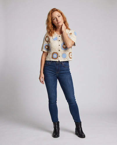 Damen Häkelbluse mit floralen Motiven EB