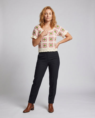 Damen Häkelbluse mit Karo-Design und Puffärmeln EB