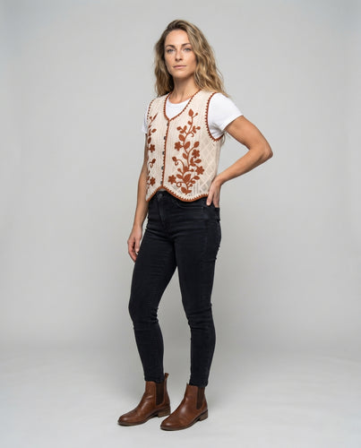 Damen Häkelweste mit floralen Stickereien EB