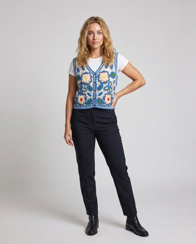 Damen kreative Häkelweste mit floralem Design EB