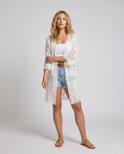 Damen luftiger Spitzenkaftan mit kunstvollen Details EB