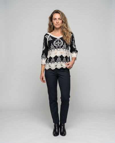 Damen Spitzenbluse mit floralem Design und transparenten Ärmel EB