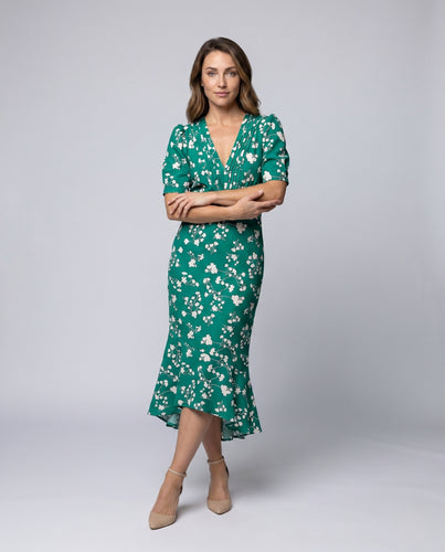 Damen Elegantes Maxikleid mit fließendem Schnitt und floralem Design EB